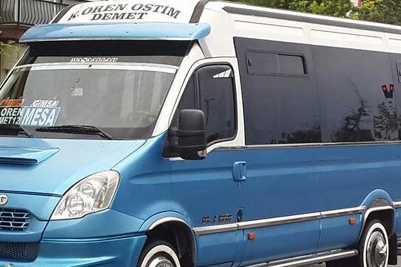 Minibüs şoföründen tesettürlü bayana hakaret Minibüs şoföründen tesettürlü bayana hakaret
